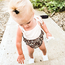 Load image into Gallery viewer, Leopard Print High Ruffle Waisted Bloomers
